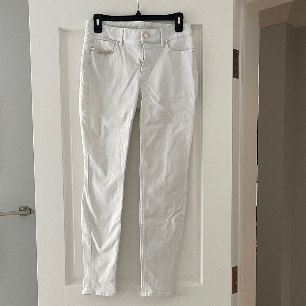 White House Black Market Women's Skinny Jeans - White
